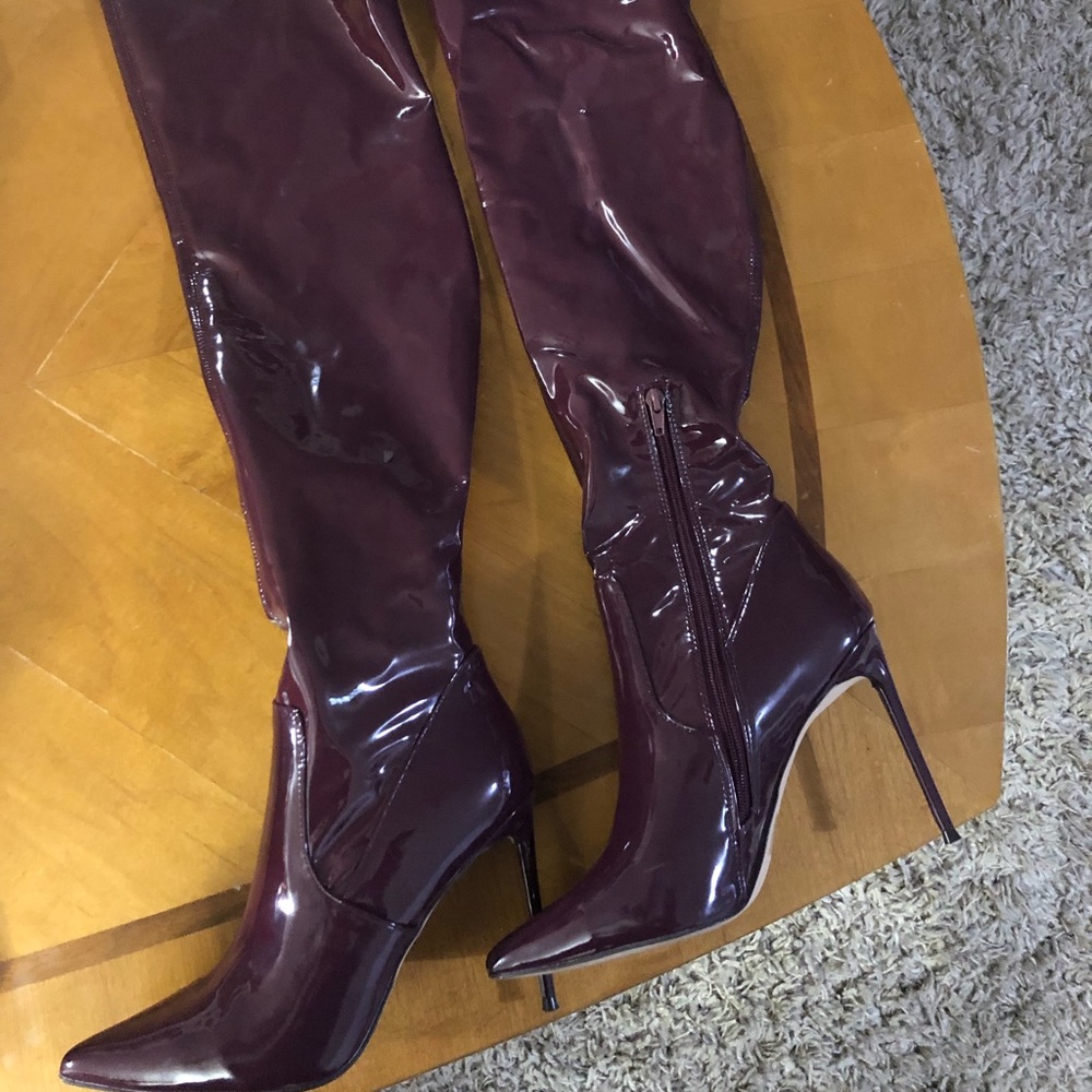 Steve Madden Purple Thigh High Boots Size 10M - Pre-Owned